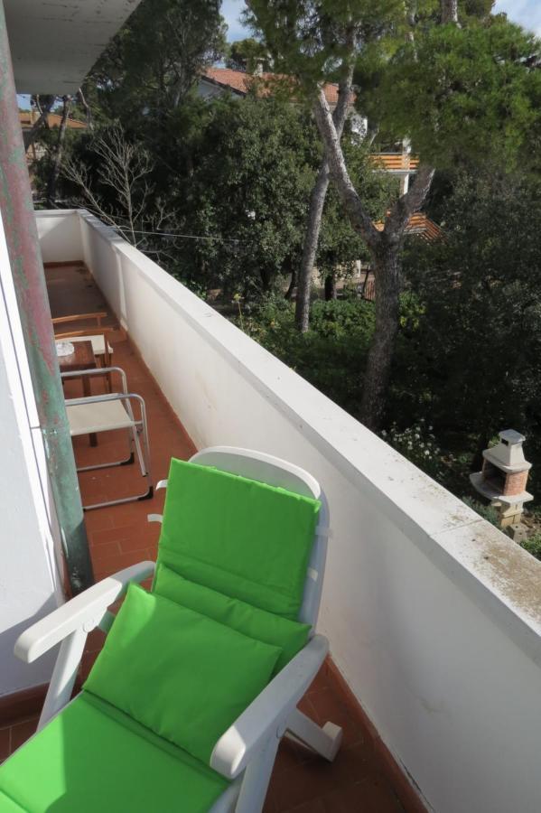 Bellavista Beachfront Apartments Quercianella Exteriör bild